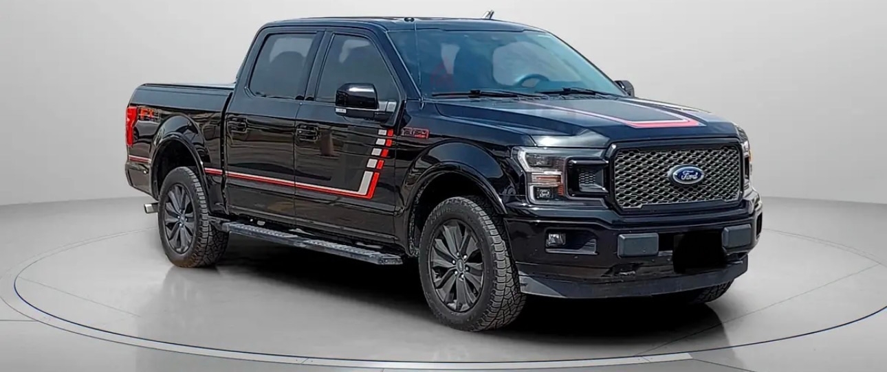 Black Ford F 150 Lariat 2020